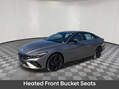 New 2026 Hyundai Elantra SEL Sport Premium FWD image 4
