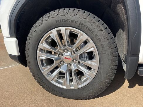 Used 2024 GMC Sierra 1500 Denali w/ Technology Package image 11