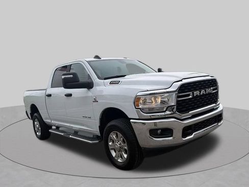 Used 2024 RAM 2500 Big Horn AWD/4WD image 46
