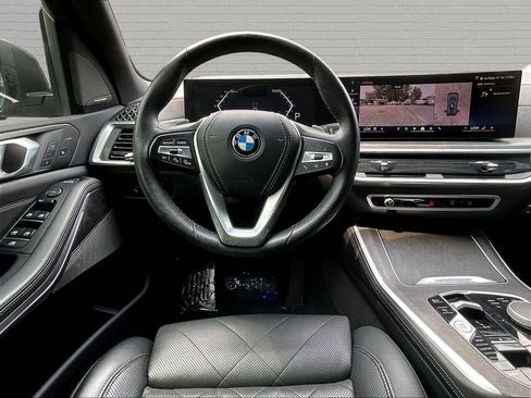 Used 2025 BMW X5 sDrive40i RWD image 8