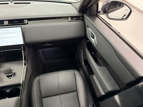 Certified 2026 Land Rover Range Rover Velar Dynamic SE AWD/4WD image 30