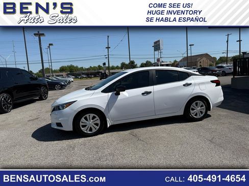 Used 2020 Nissan Versa S FWD image 1