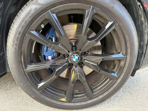Certified 2026 BMW X7 xDrive40i w/ M Sport Package AWD/4WD image 5