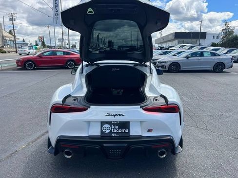 Used 2026 Toyota Supra Premium w/ Driver Assist Package RWD image 10