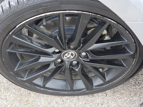 Used 2023 Toyota Camry XSE image 11