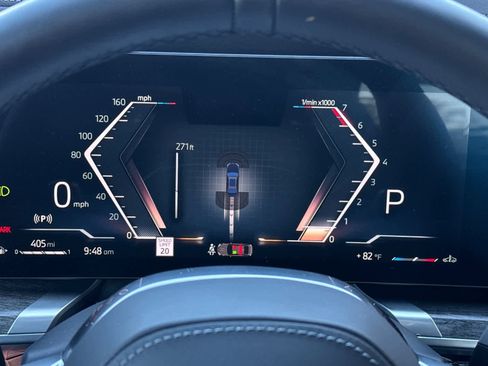 Certified 2023 BMW 760i xDrive w/ Executive Package image 27