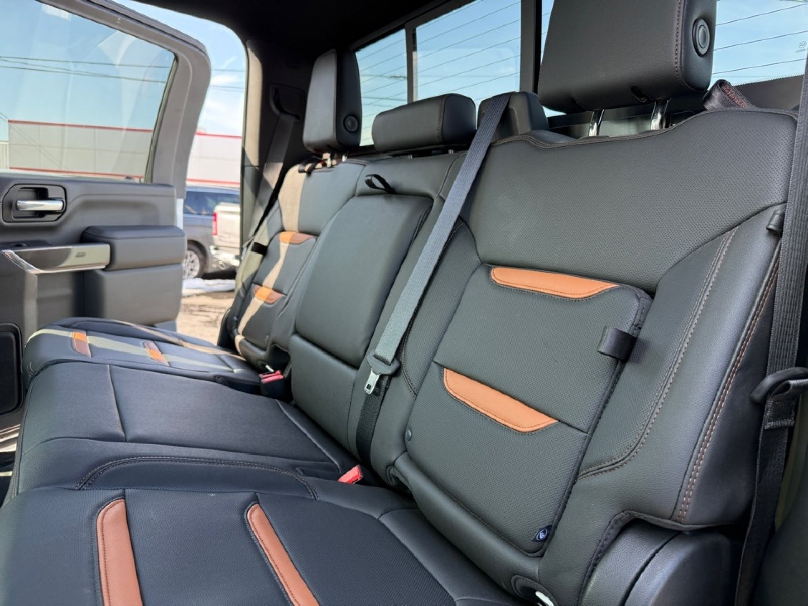 Used 2022 GMC Sierra 2500 AT4 w/ AT4 Preferred Package AWD/4WD image 29