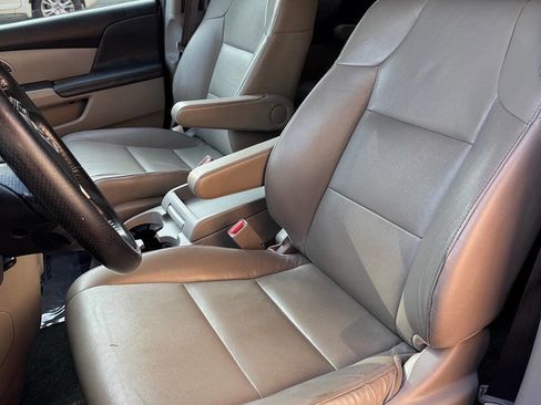 Used 2016 Honda Odyssey Touring image 10