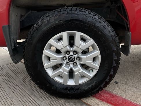 Used 2022 Nissan Frontier SV image 9