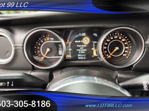 Used 2018 Jeep Wrangler Unlimited Sahara AWD/4WD image 20