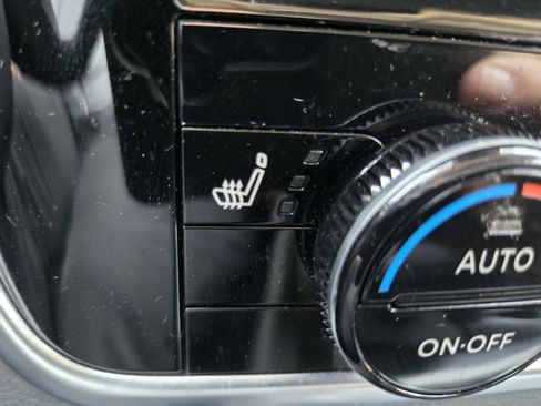 Used 2023 Nissan Rogue SL w/ SL Premium Package image 34