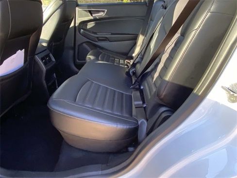 Used 2024 Ford Edge SEL image 15