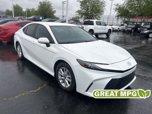 Used 2025 Toyota Camry LE FWD image 1