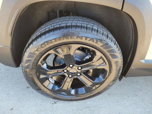 New 2026 Chevrolet Equinox LT w/ Convenience Package II image 5