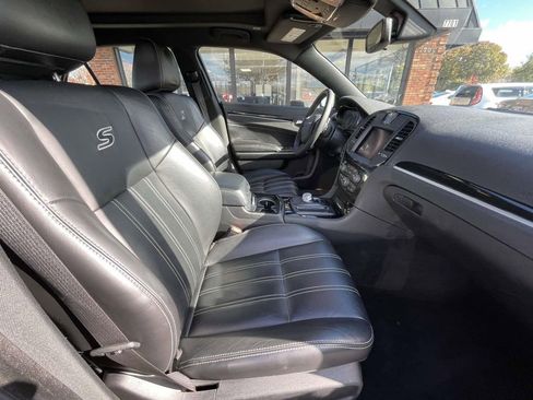 Used 2023 Chrysler 300 S image 15