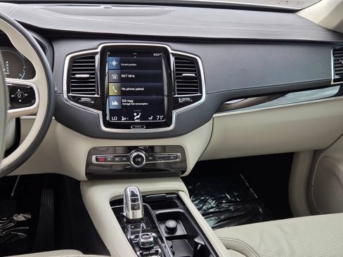Used 2017 Volvo XC90 T8 Inscription w/ Vision Package AWD/4WD image 18