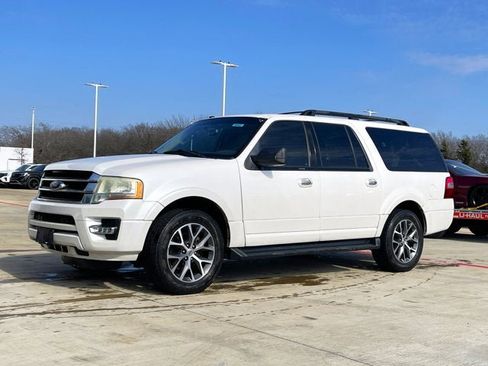 Used 2016 Ford Expedition EL XLT w/ Equipment Group 202A image 2