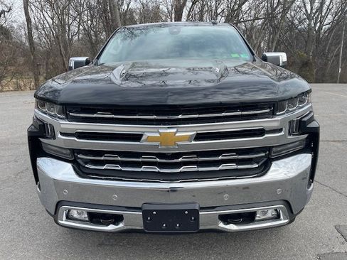 Used 2020 Chevrolet Silverado 1500 LTZ w/ LTZ Premium Package AWD/4WD image 2