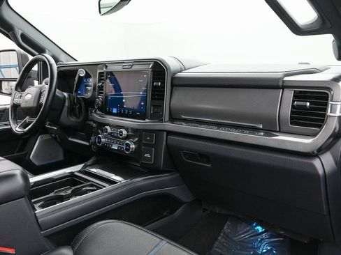 Certified 2025 Ford F350 Platinum image 23