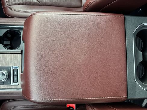 Used 2023 Ford Expedition Limited image 35