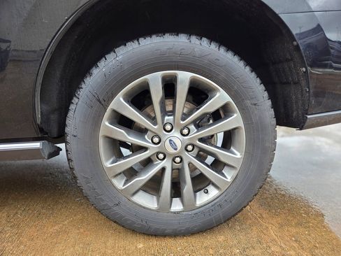 Used 2020 Ford Expedition Limited RWD image 35