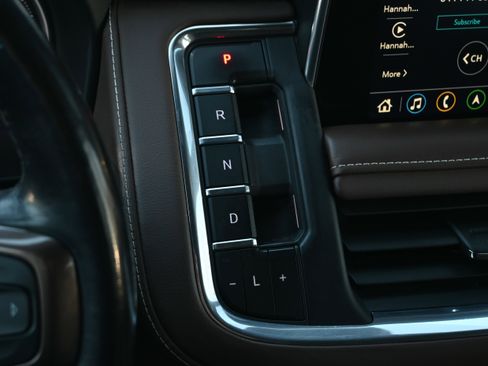 Used 2021 Chevrolet Tahoe High Country w/ Premium Package image 22