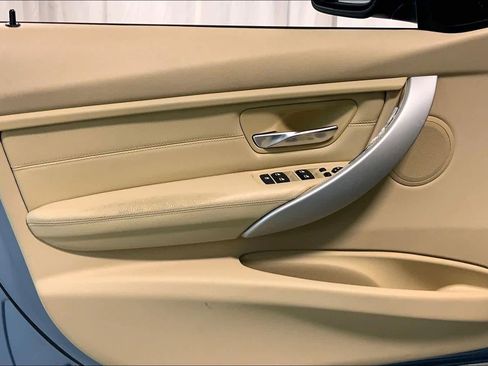 Used 2015 BMW 320i Sedan image 22