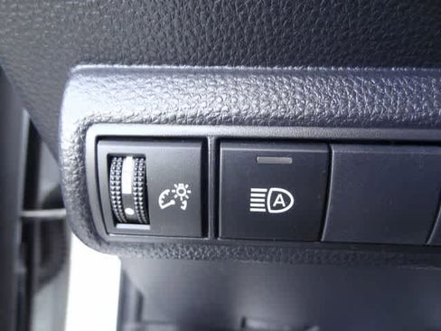 Used 2025 Toyota Corolla LE image 16