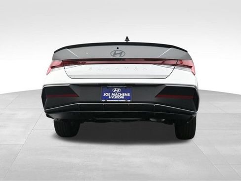New 2026 Hyundai Elantra SEL Sport Premium FWD image 35