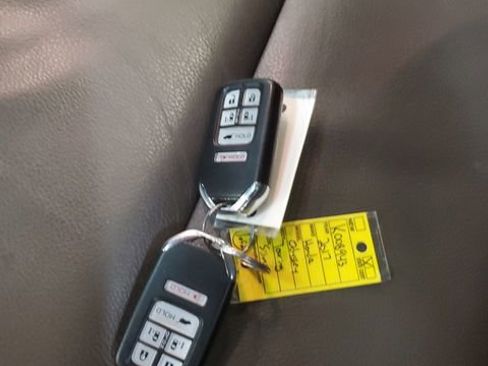 Used 2017 Honda Odyssey Touring image 29