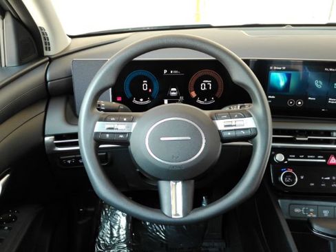 Used 2026 Hyundai Tucson SEL FWD image 32