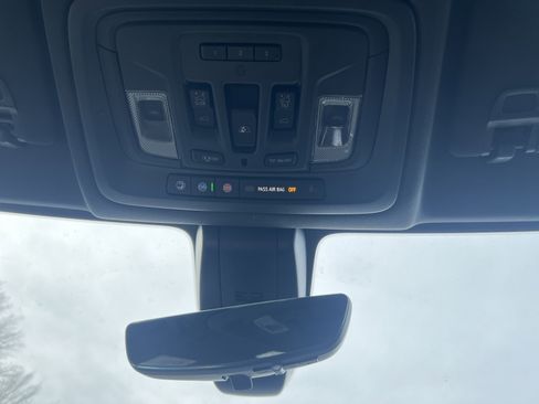 Used 2020 Chevrolet Silverado 2500 High Country image 23