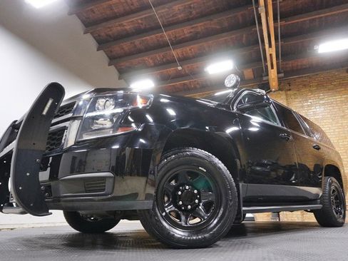 Used 2019 Chevrolet Tahoe 4WD image 3