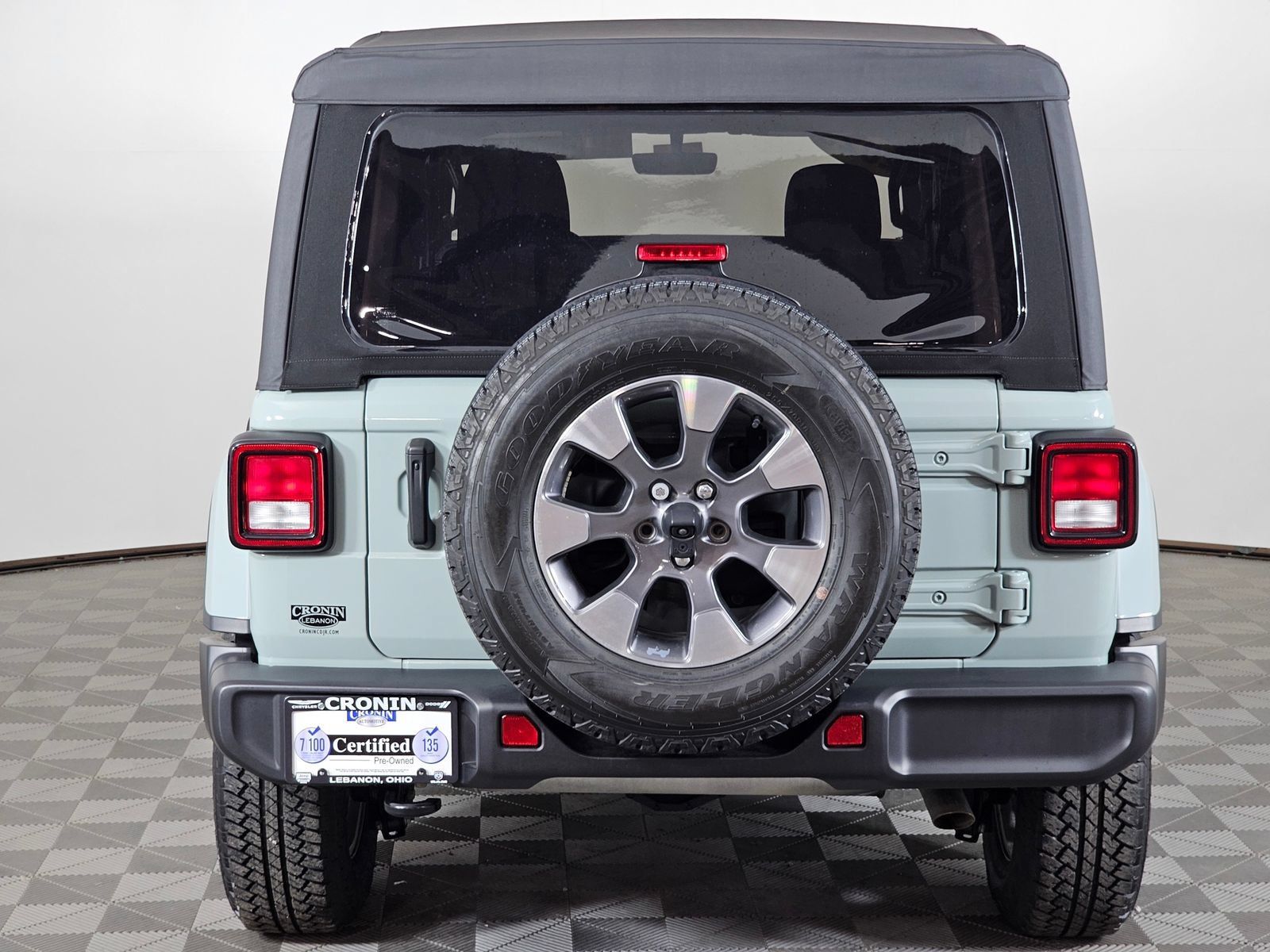 Used 2023 Jeep Wrangler Unlimited Sahara w/ Cold Weather Group AWD/4WD image 36
