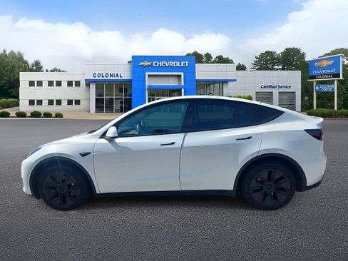 Used 2025 Tesla Model Y Long Range AWD/4WD image 6