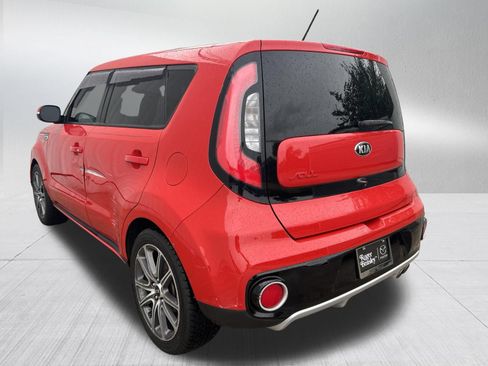 Used 2017 Kia Soul ! w/ Tech Package FWD image 6