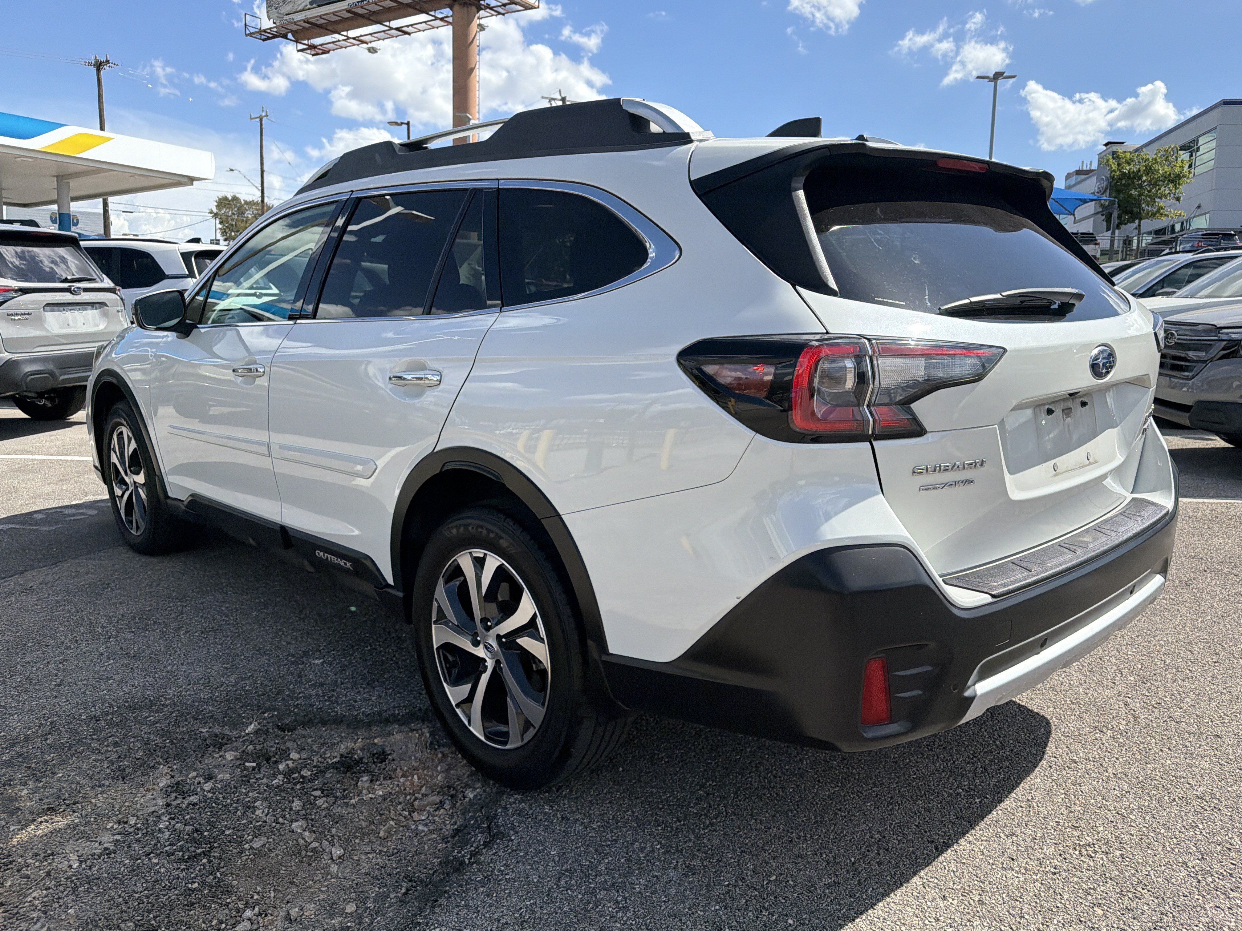 Used 2021 Subaru Outback Touring XT AWD/4WD image 5