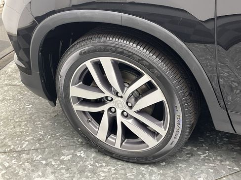 Used 2018 Honda Pilot Elite image 35