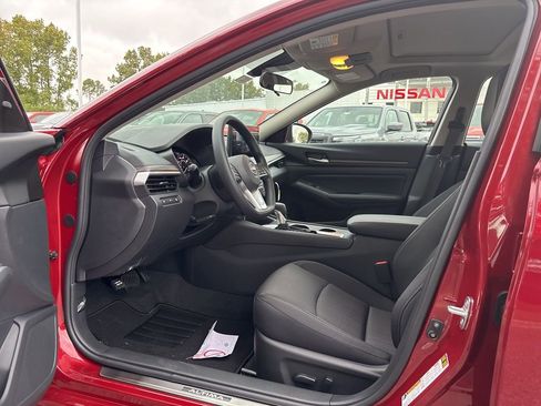 New 2025 Nissan Altima 2.5 SV w/ SV Special Edition Package image 13