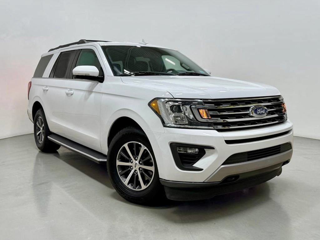 Used 2019 Ford Expedition XLT w/ Equipment Group 202A AWD/4WD image 4