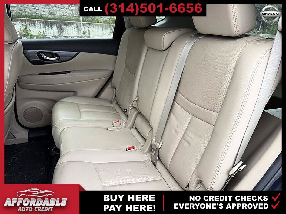 Used 2016 Nissan Rogue SL w/ SL Premium Package FWD image 11