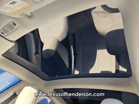Used 2019 Tesla Model 3 Mid Range RWD image 11
