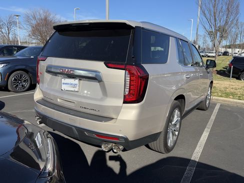 Used 2023 GMC Yukon Denali w/ Denali Reserve Package image 25