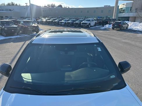 Used 2023 Ford Explorer ST-Line w/ Class IV Trailer Tow Package image 8