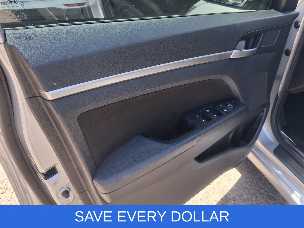 Used 2020 Hyundai Elantra Value Edition w/ Cargo Package (C1) FWD image 10