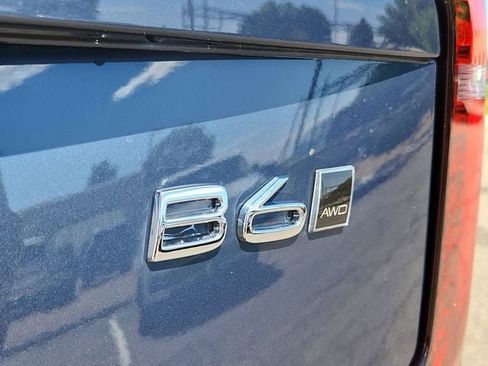 Certified 2026 Volvo XC90 B6 Core w/ Protection Package AWD/4WD image 16