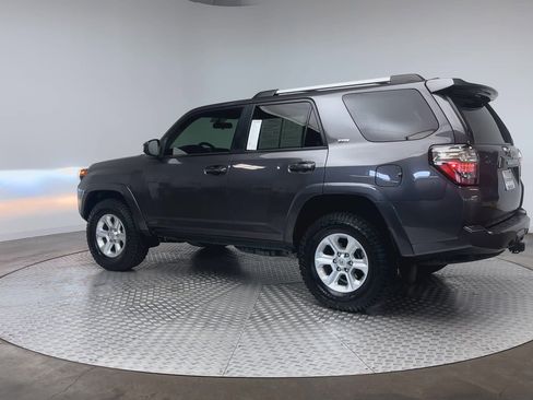Used 2019 Toyota 4Runner SR5 image 6