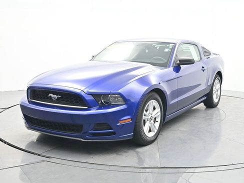 Used 2013 Ford Mustang Coupe image 1
