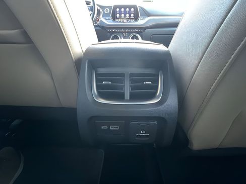 Certified 2021 Chevrolet Blazer Premier w/ Driver Confidence II Package image 21