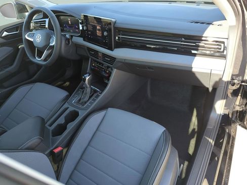 New 2026 Volkswagen Jetta SE FWD image 13